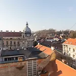 The View And Design Studio